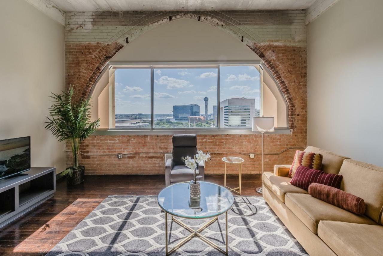 Regal Stays Corporate Apartments - Downtown Даллас Экстерьер фото